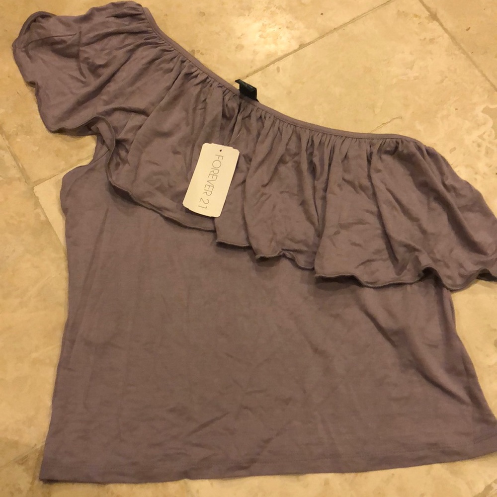 NEW WITH TAGS FOREVER 21 ONE SHOULDER TOP